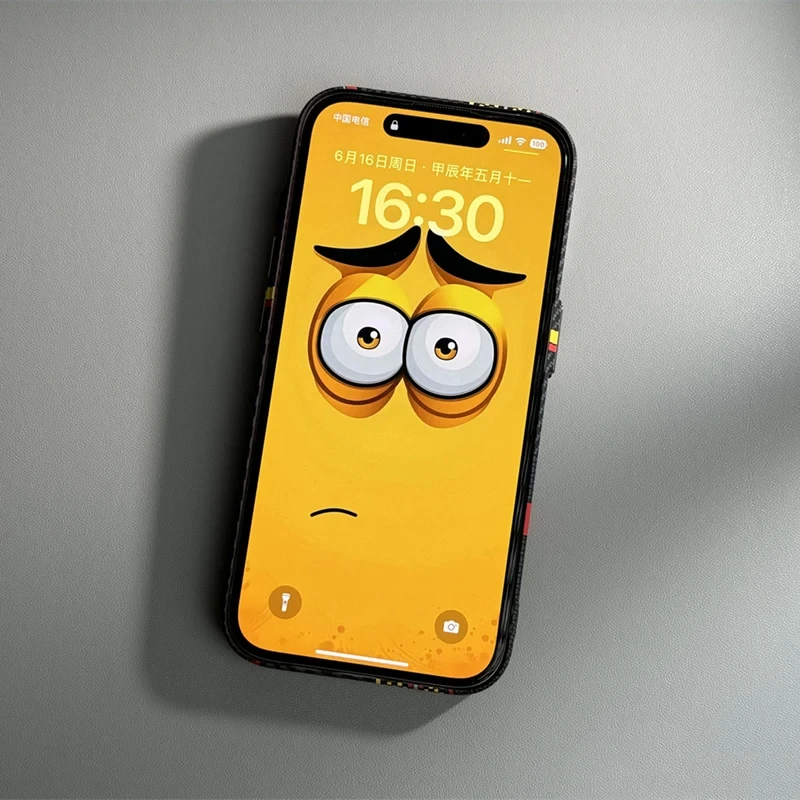 Alloy Lens Hit Color Carbon Fibre MagSafe Phone Case for iPhone - Image 6