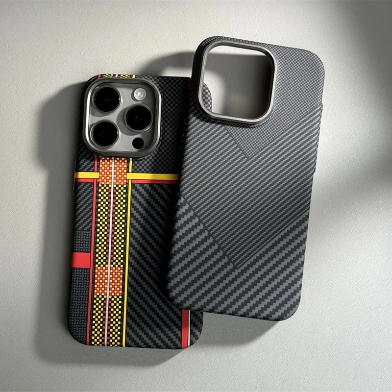 Alloy Lens Hit Color Carbon Fibre MagSafe Phone Case for iPhone