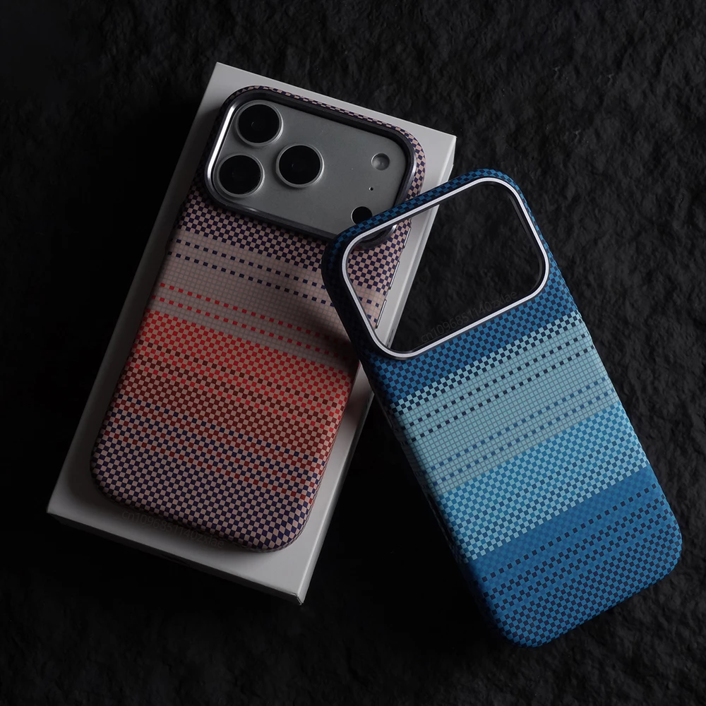 Trendy Carbon Fibre Relief For MagSafe Phone Case for iPhone
